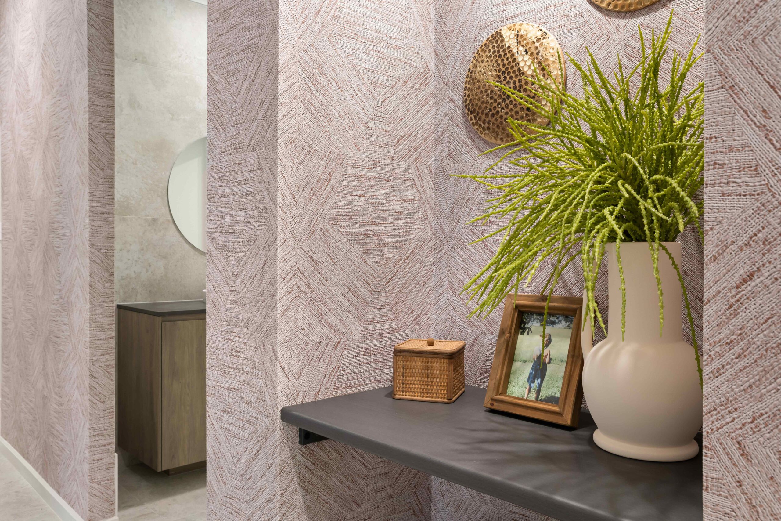 Hh Display Flagstone Coral 26 Hallway Scaled