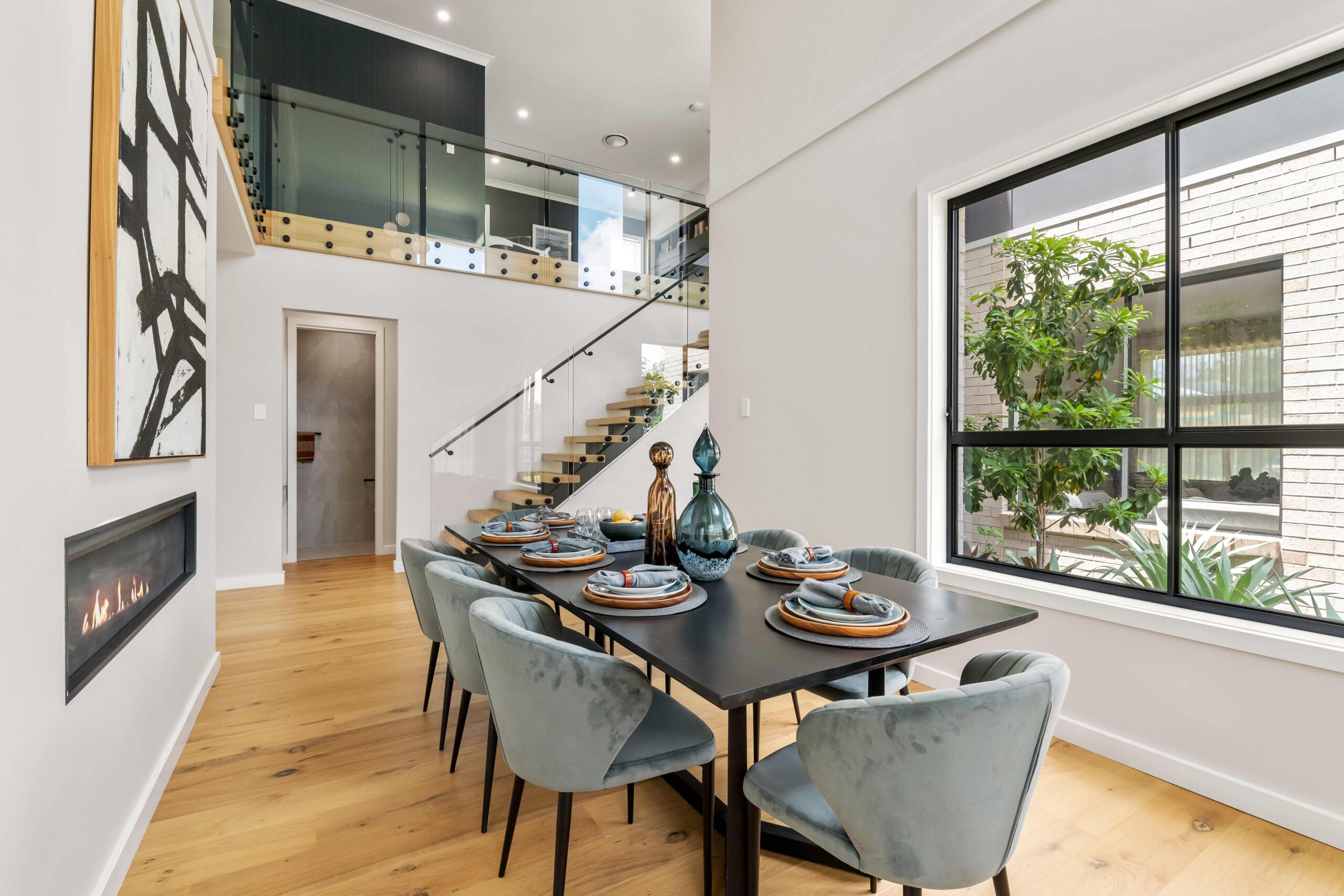 Upper Kedron Viridian 32 Dining