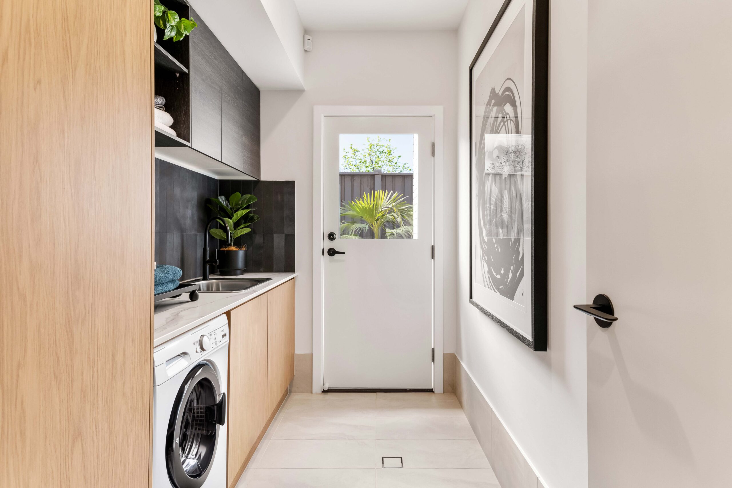 Upper Kedron Viridian 32 Sink + Exit